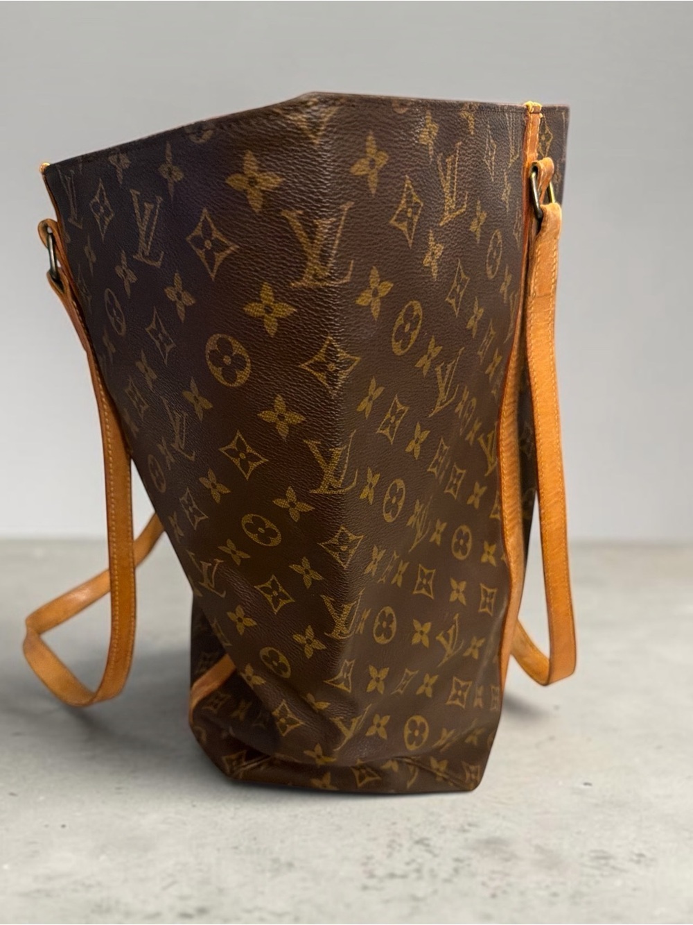 Louis Vuitton Brown Monogram Canvas Tote with Vachetta Leather Straps - Picture 4 of 14